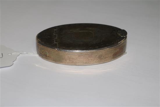 A George III silver oval snuff box by Phipps & Robinson, 88mm.